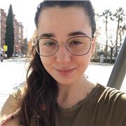 Soy una chica que le encantas los idiomas, aprender y enseñar, especialmente a niños y gente que de verdad tenga ganas de aprender